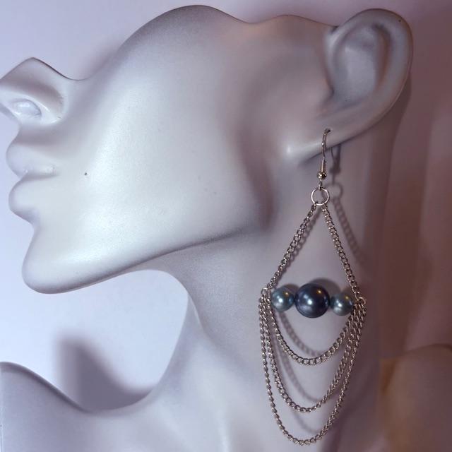 Dark Blue Pearl and Chain Trapeze Earrings